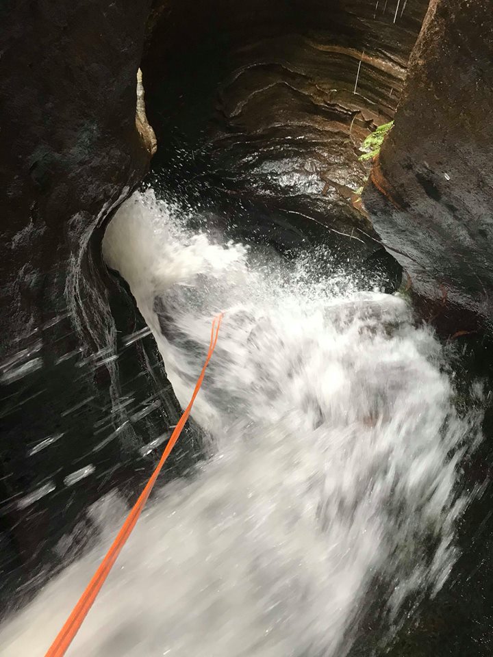 41363529_720577098289876_2018296739747856384_n